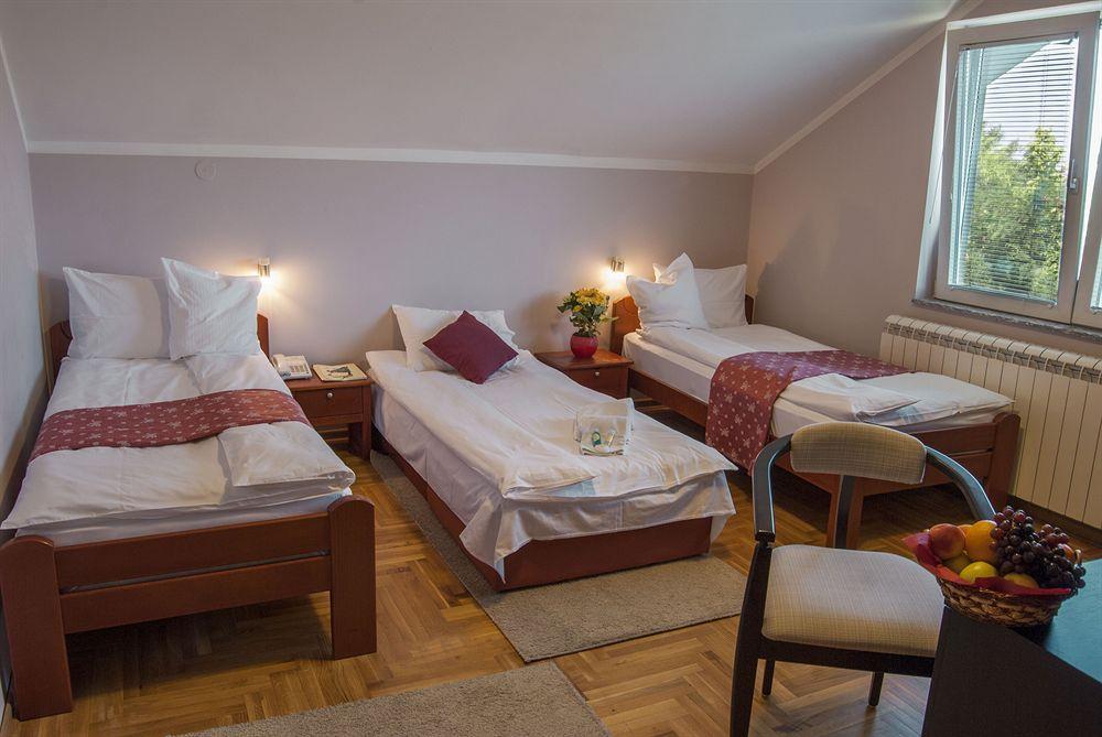 Villa Forest Belgrad Exteriör bild